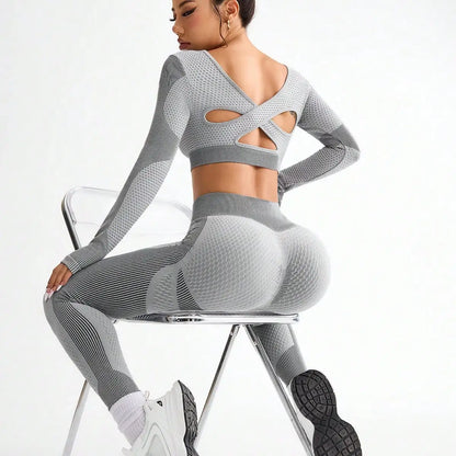 2PCS Women’s Fitness & Yoga Set – Breathable Seamless Sports Suit for Running, Gym, and Outdoor Workouts